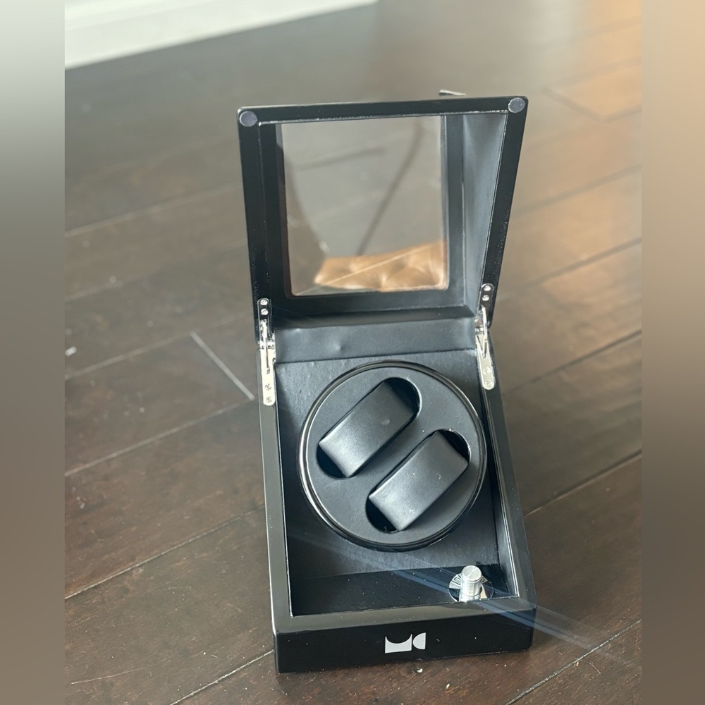 Luxury Watch Winder - Picture 3 of 4